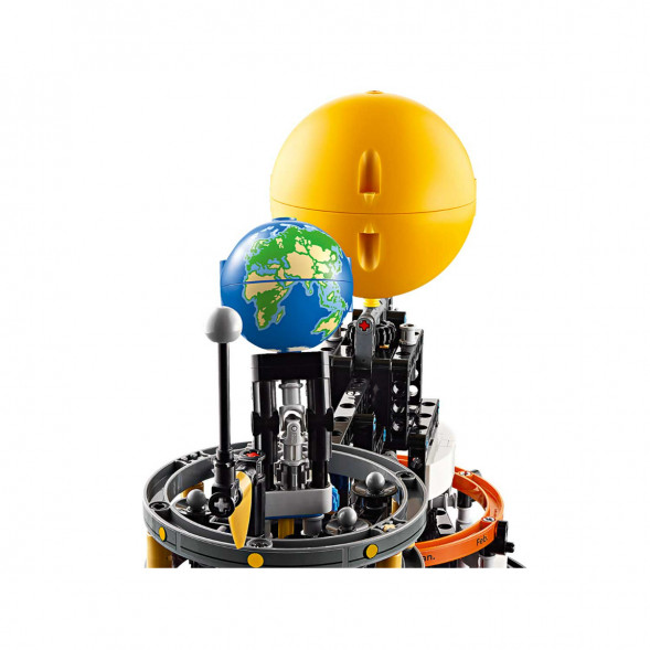 Конструктор LEGO Technic 42179 Планета Земля и Луна на орбите в Иваново
